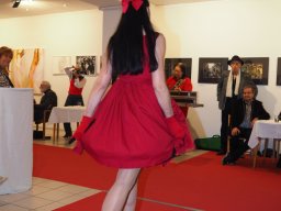 Fashion Show in der Contemplor Galerie Wien am 14. 03. 2024